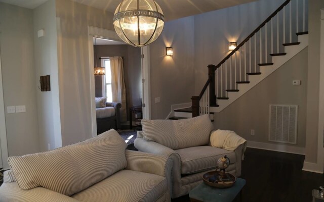 Stylish 3bd/3ba East Nashville Home by Domio