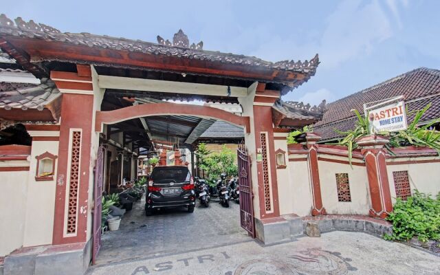 OYO 92560 Astri Homestay