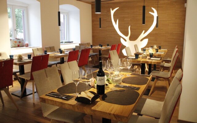 Hotel Ristorante-Pizzeria Al Cervo