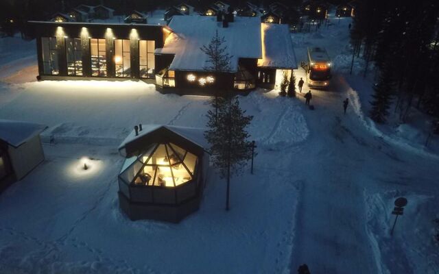 Santa's Igloos Arctic Circle