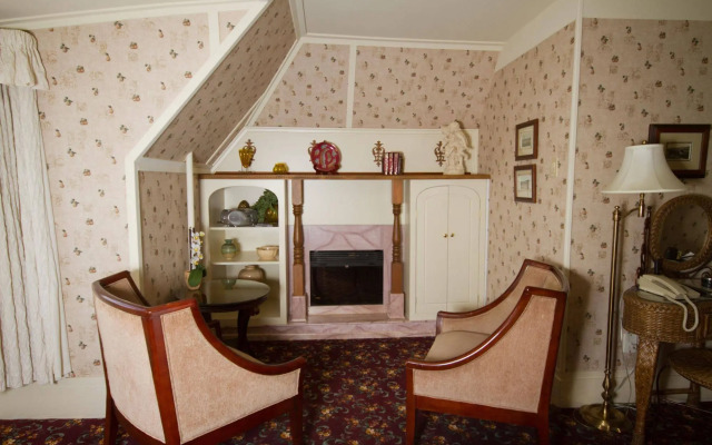 Victoria's Historic Inn
