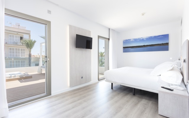 Llaut Boutique Hotel