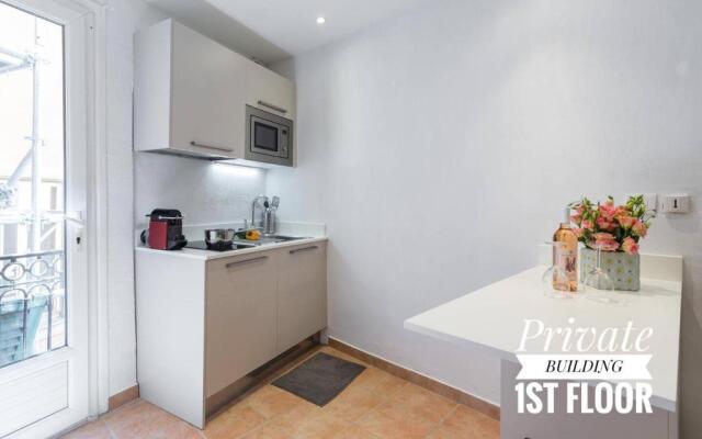 Private Building, 4 Apts, Unique at Nice - Old Town