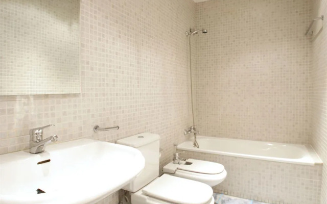 Paseo de Gracia Apartments