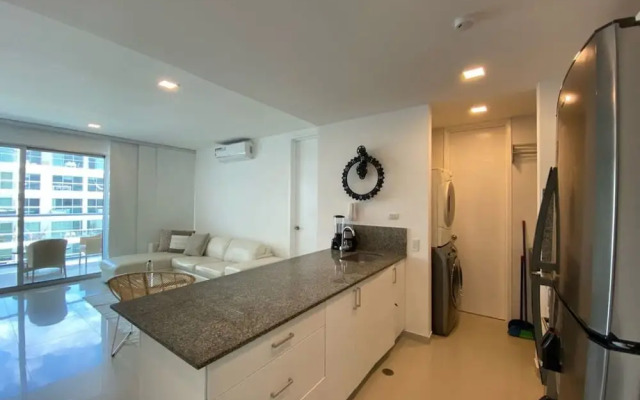 w Incredible 2BR w Unique View n AC