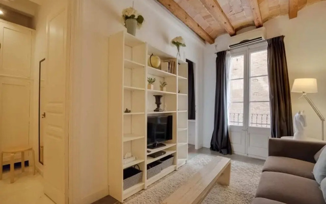 Amazing 3bdr W/balcony in Lesseps