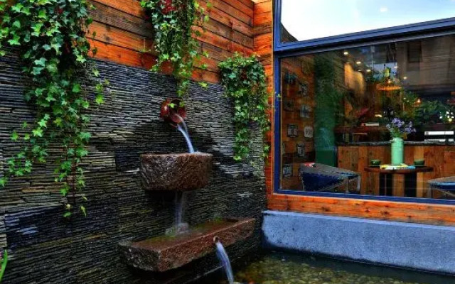 Houx afternoon Garden Design Hotel