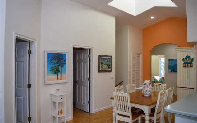 Lakeside Beach House by RedAwning