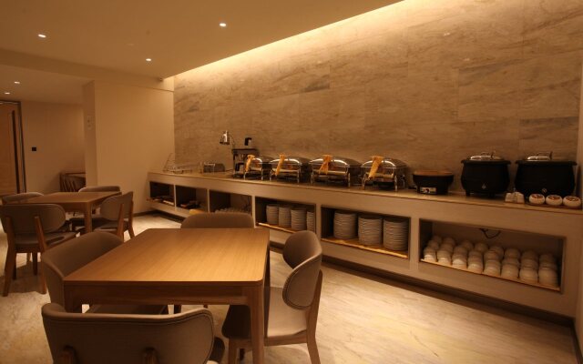 Ji Hotel Shanghai Xujiahui Tianyaoqiao Road