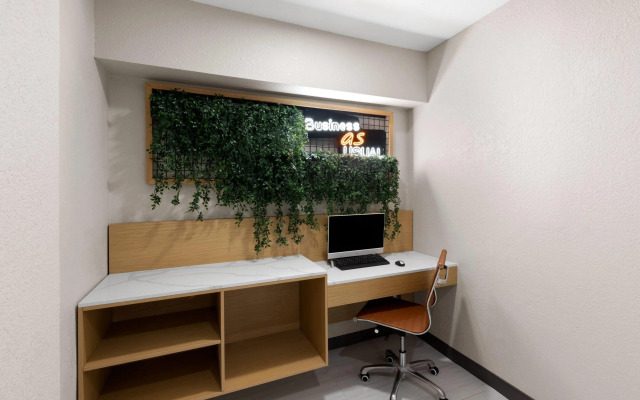 Wingate by Wyndham College Station South