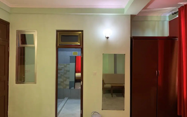 The Grand Villa Hotel