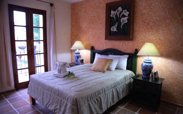 Hacienda San Miguel Hotel & Suites
