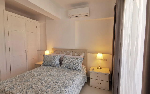 Coral Suites Beach Club & Spa