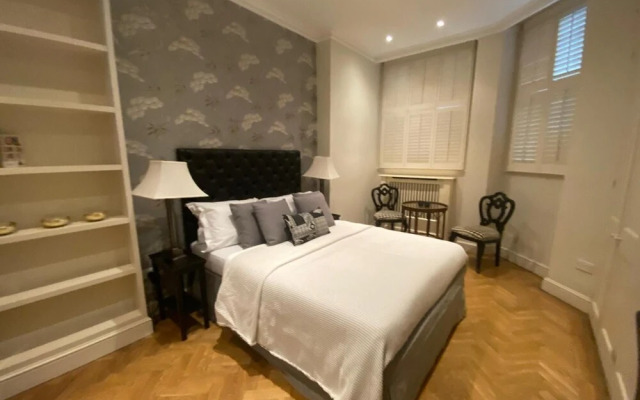 1 Bedroom Duplex Apartment in Pont Street
