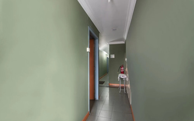 OYO 90417 Apollo Hotel