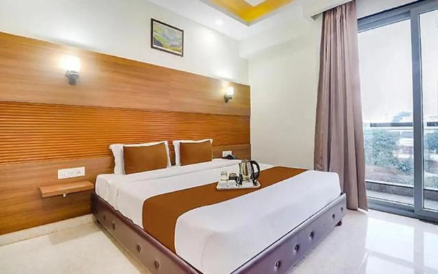 Fabhotel Grace Inn
