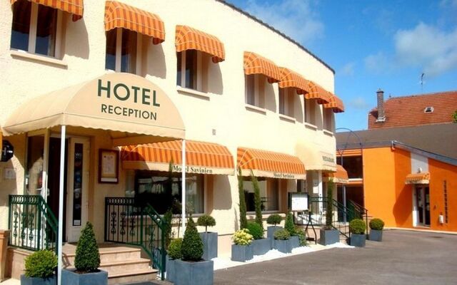 Logis Motel Savinien**