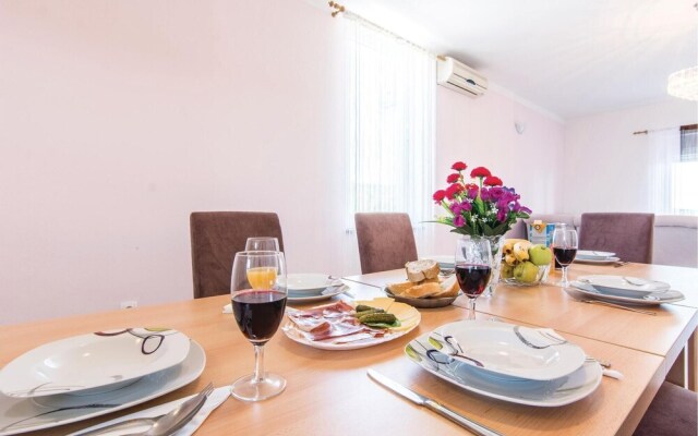 Stunning Apartment in Slivnica With 3 Bedrooms and Wifi