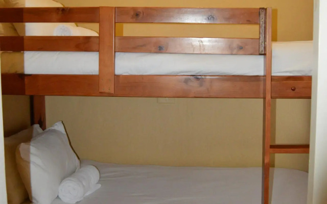Ascot Inn