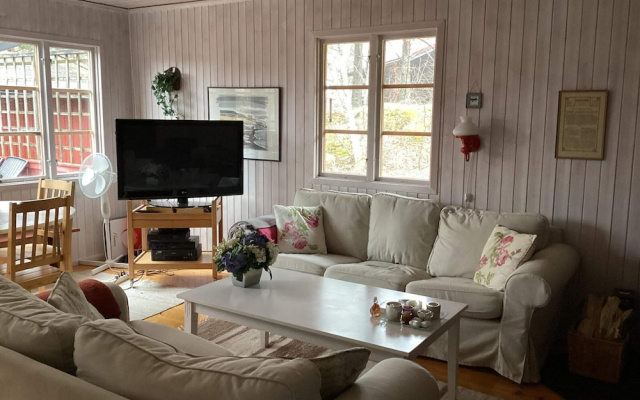 8 Person Holiday Home in Djurhamn