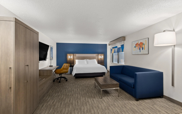 Holiday Inn Express Grove City by IHG