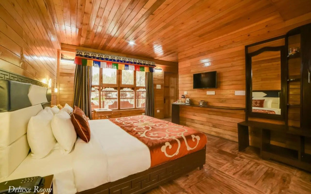 Summit Panghen Metok Hotel