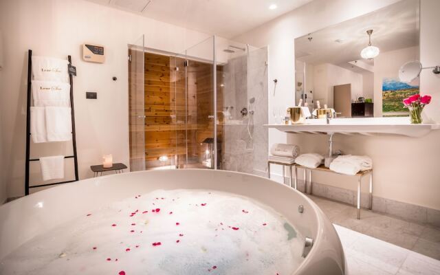 Lear Sense - Experience Luxury Hotel