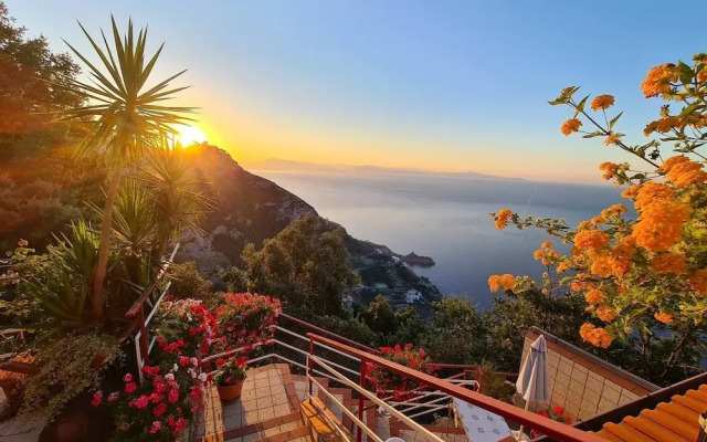 Il Dolce Tramonto 2 - Lalba Sulla Costiera Amalfitana