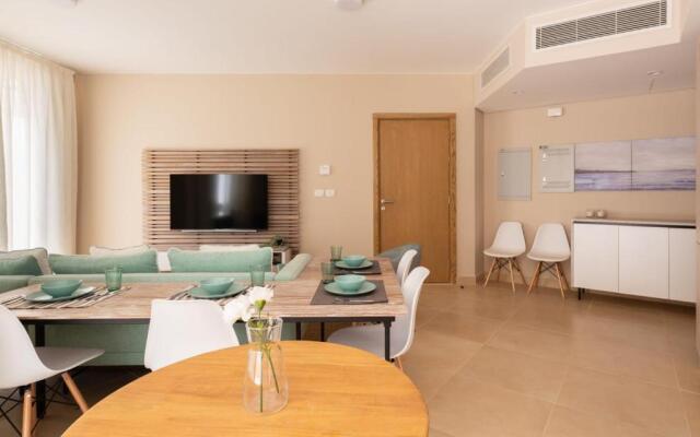 Pleasant & Calming 1 BDR Mangroovy Free Pool & Beach Access