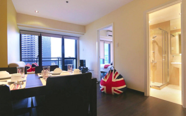 SIGLO SUITES @ The Knightsbridge Residences