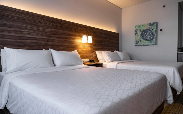 Holiday Inn Express & Suites Ensenada Centro by IHG
