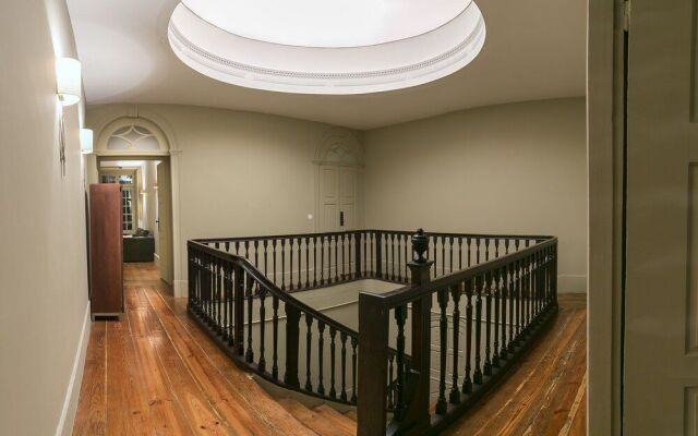 Nomad Town House