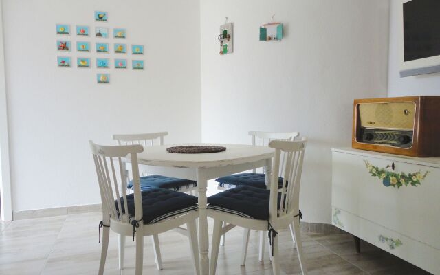 Apartment Petar - 30 m from sandy beach: A2 Nin, Zadar riviera