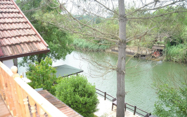 Beyaz Ev Agva - Adults Only