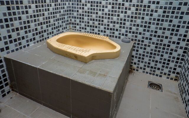 Hotel O Nurul Hikmah Homestay Syariah & Sport Center