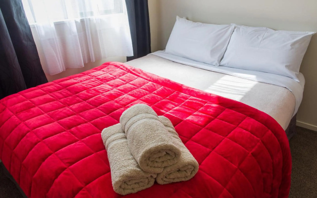Hamilton Settlers Motor Lodge – Guest Rooms – Hamilton