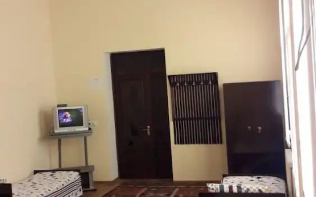 Xo'ja Ismat Buxoriy Hostel