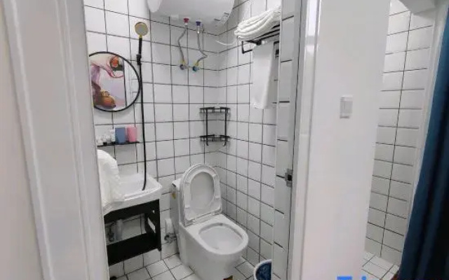 Time Memory Homestay (National Exhibition and Convention Center Hongqiao Railway Station)