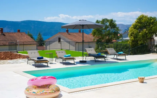 Villa Magnifica in Pinezici