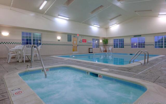 Country Inn & Suites by Radisson, Winchester, VA