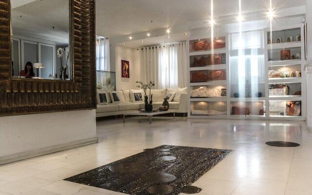 Elysium Hotel 