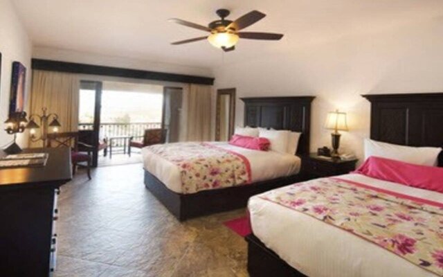 Exclusive Family Suite with Beautiful View at Cabo San Lucas