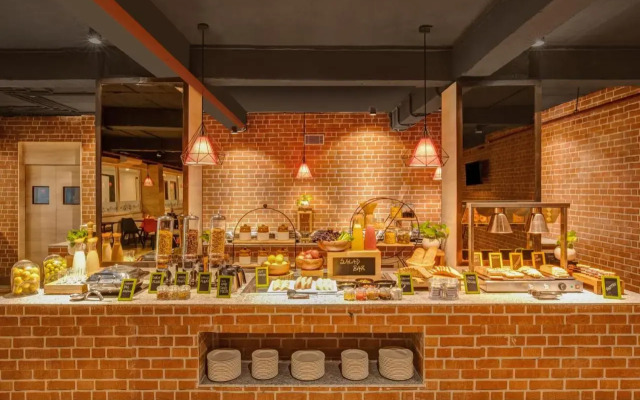 Red Fox Hotel Neelkanth