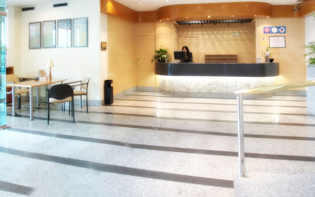 Hotel AR Parquesur