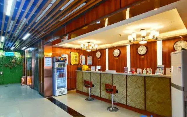 Xinzheng Marriott Business Hotel (Shuanghu Avenue Subway Station)