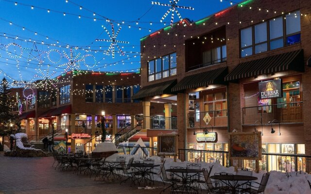 Snowblaze A14 2 Bedroom Condo by RedAwning