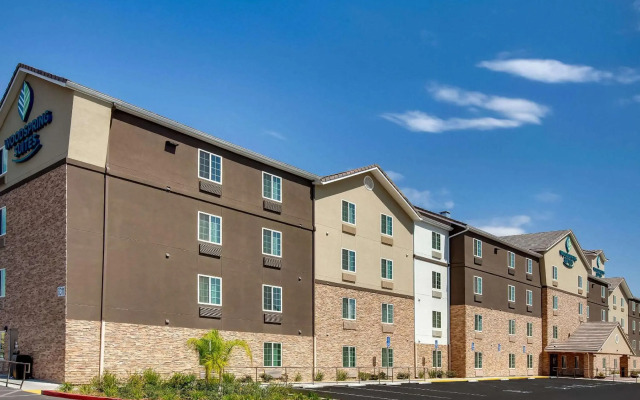 WoodSpring Suites Bakersfield East