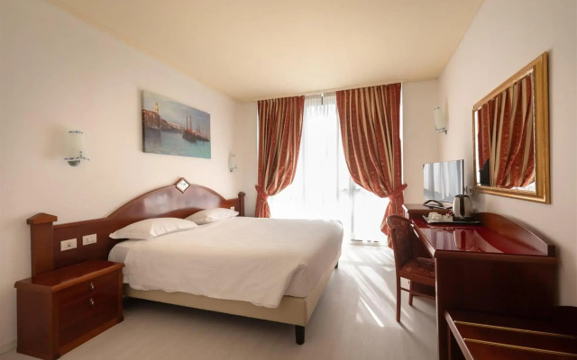 Noventa Hotel