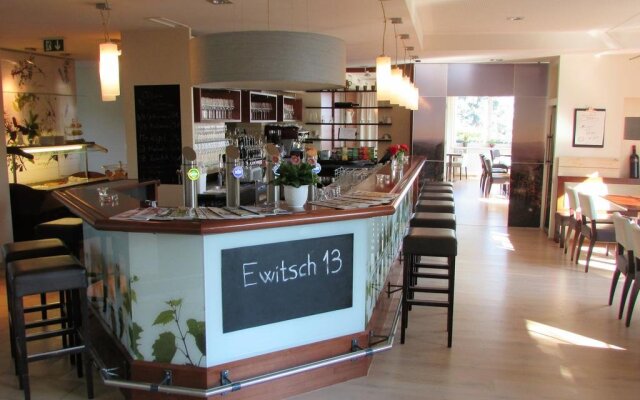 Ewitsch 13 - Hotel & Wirtshaus am Platschberg