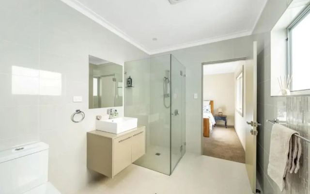 GATHER AT VINCENTIA 4pm check out Sundays except Peak season